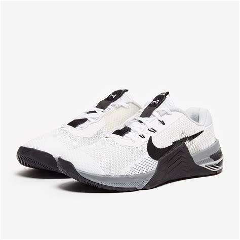 nike muts wit|Mens White Metcon (7) .